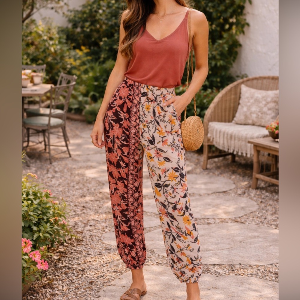 *NWT‎ Anthropology Smocked Balloon-Leg Pants
